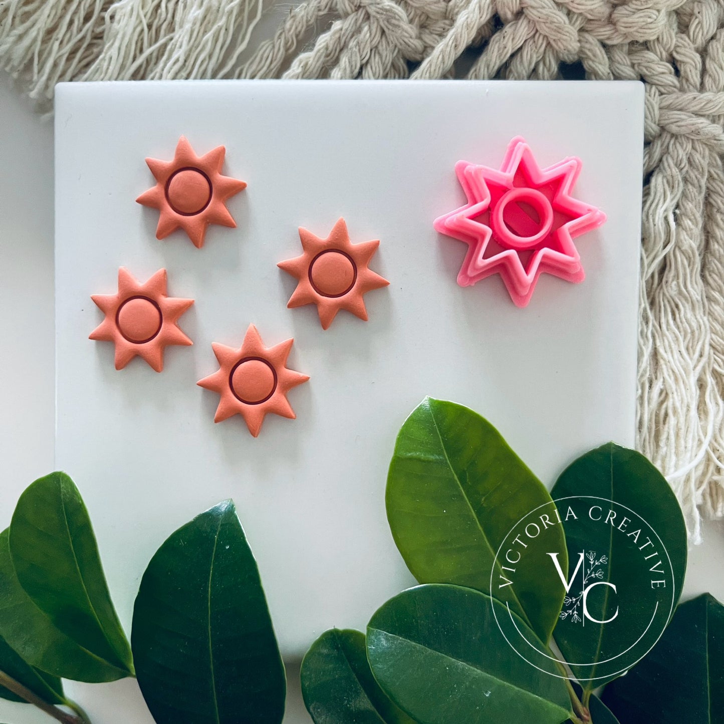 EMBOSSING CUTTER 142 - POLYMER CLAY CUTTER - FLORAL COLLECTION SUN