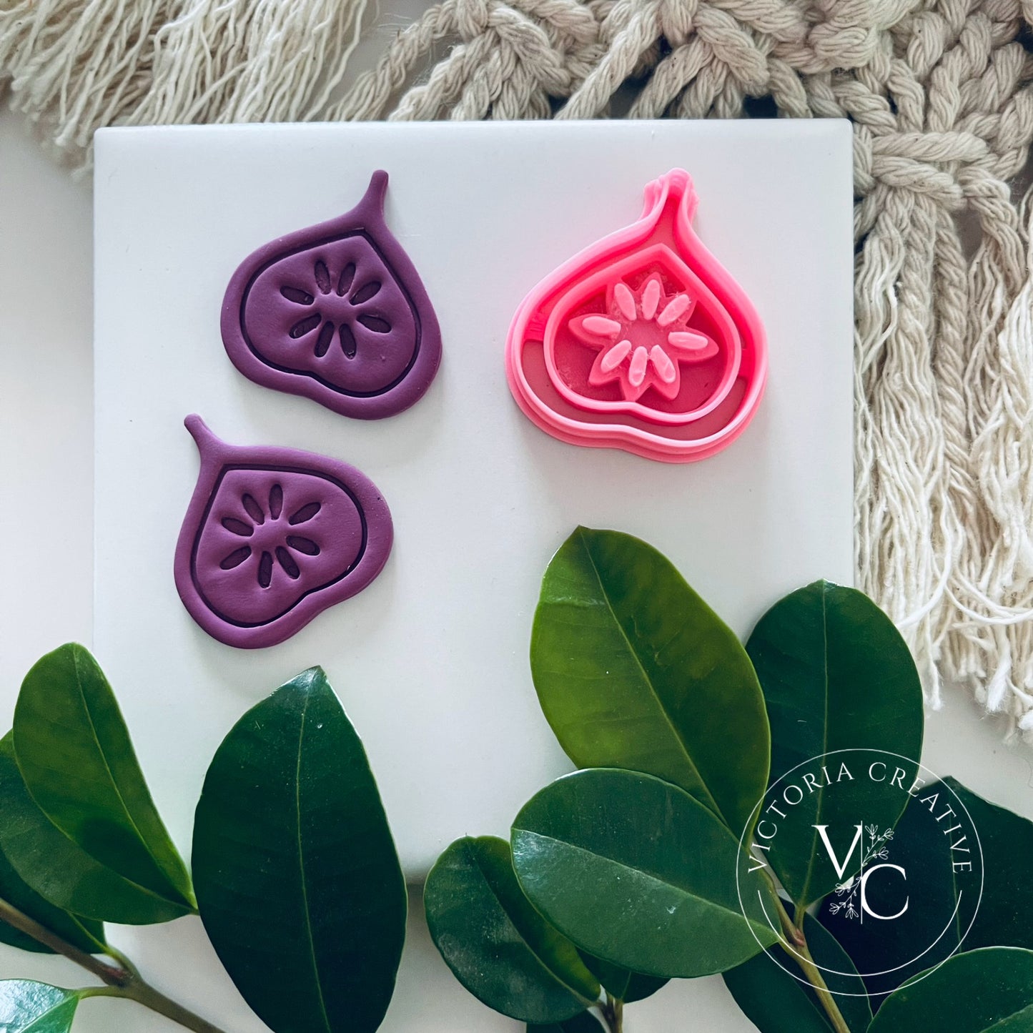 EMBOSSING CUTTER 143 - POLYMER CLAY CUTTER - FLORAL COLLECTION FIG