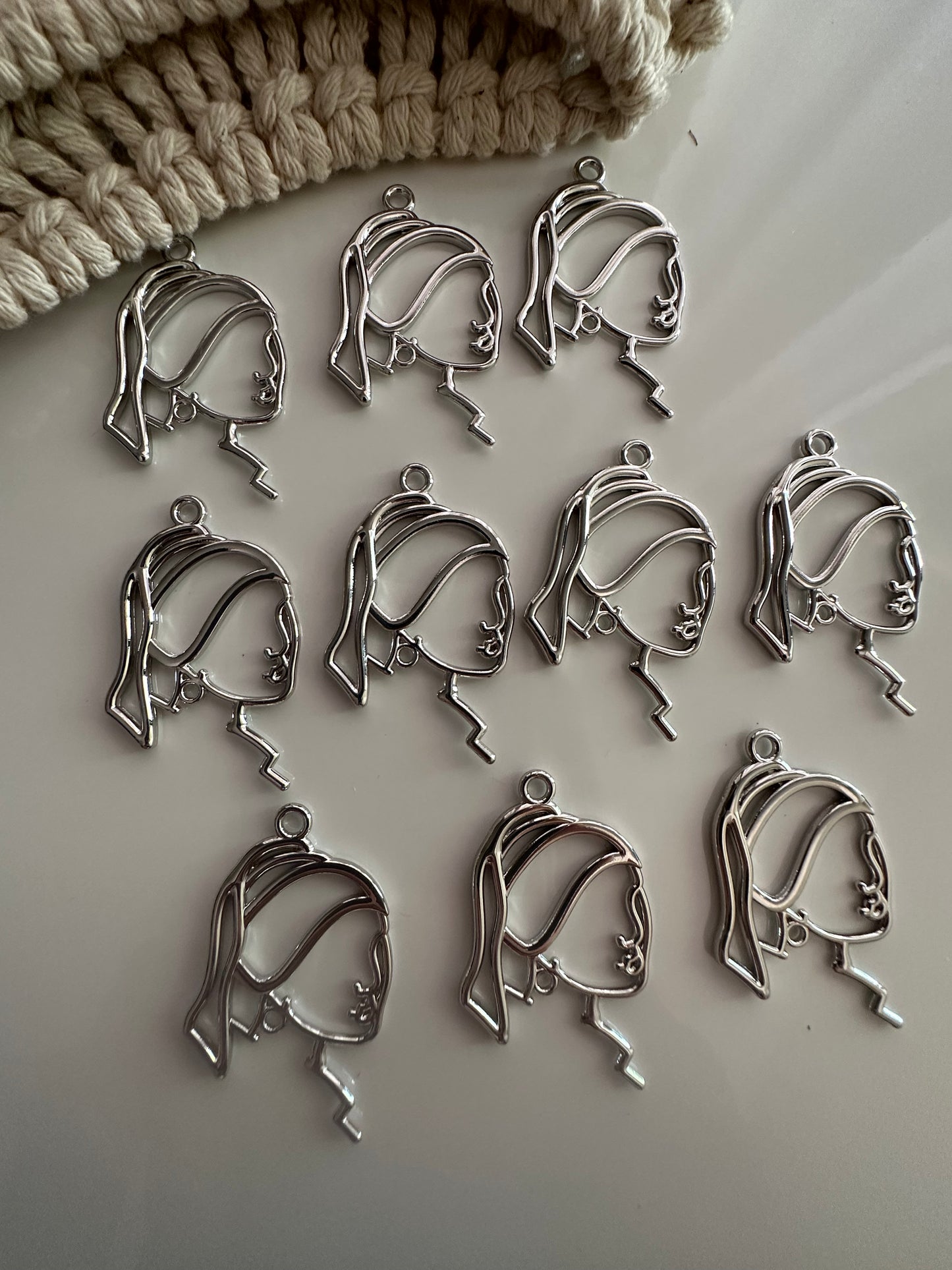 VALENTINE'S DAY FACE FINDING - GOLD/SILVER JEWELLERY FINDINGS - VALENTINE'S DAY 2025 COLLECTION