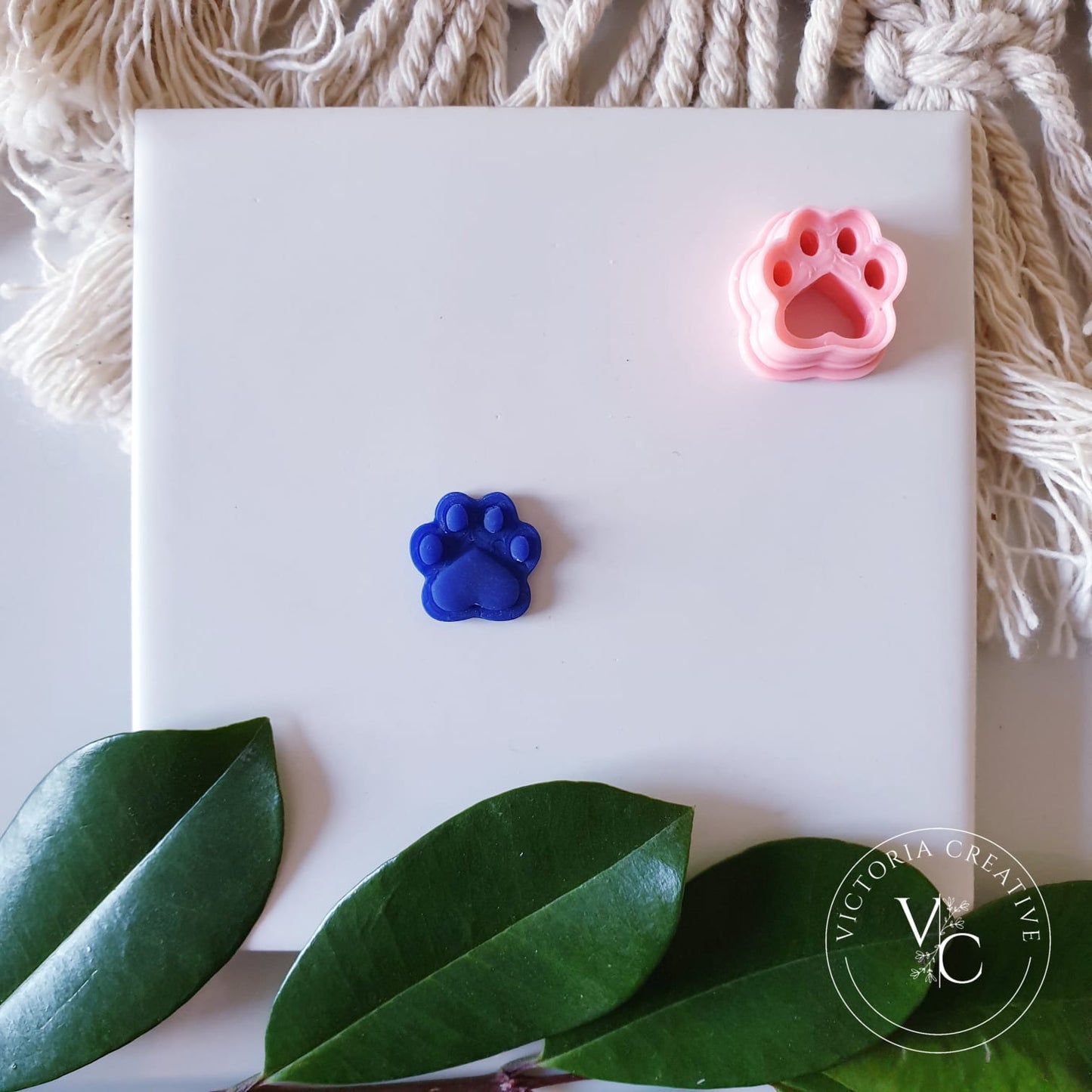 EMBOSSING CUTTER 105 - POLYMER CLAY CUTTER - RETRO COLLECTION PAW