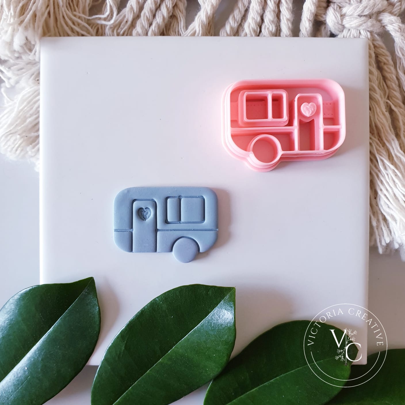 EMBOSSING CUTTER 109 - POLYMER CLAY CUTTER - RETRO COLLECTION CARAVAN 1