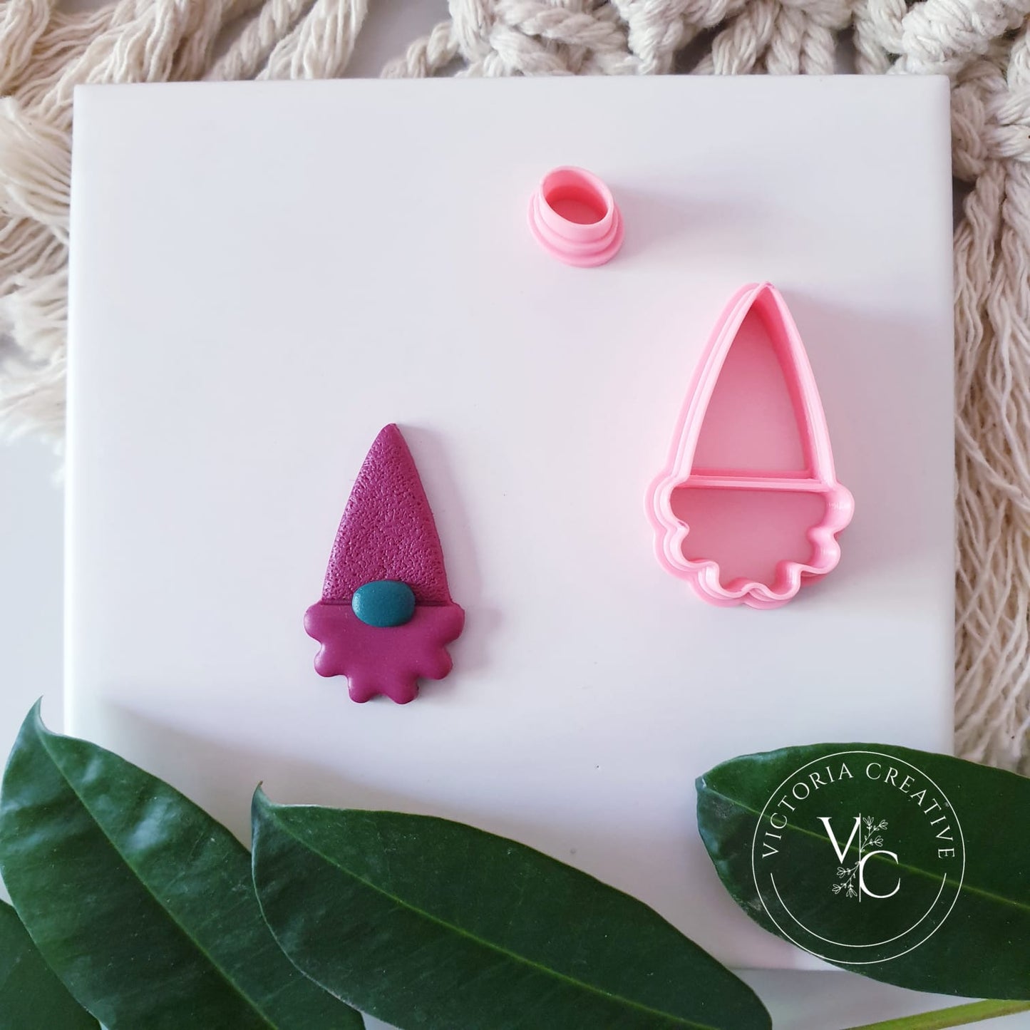 EMBOSSING CUTTER 121 - POLYMER CLAY CUTTER - CHRISTMAS 2023 ELF (SET OF 2)