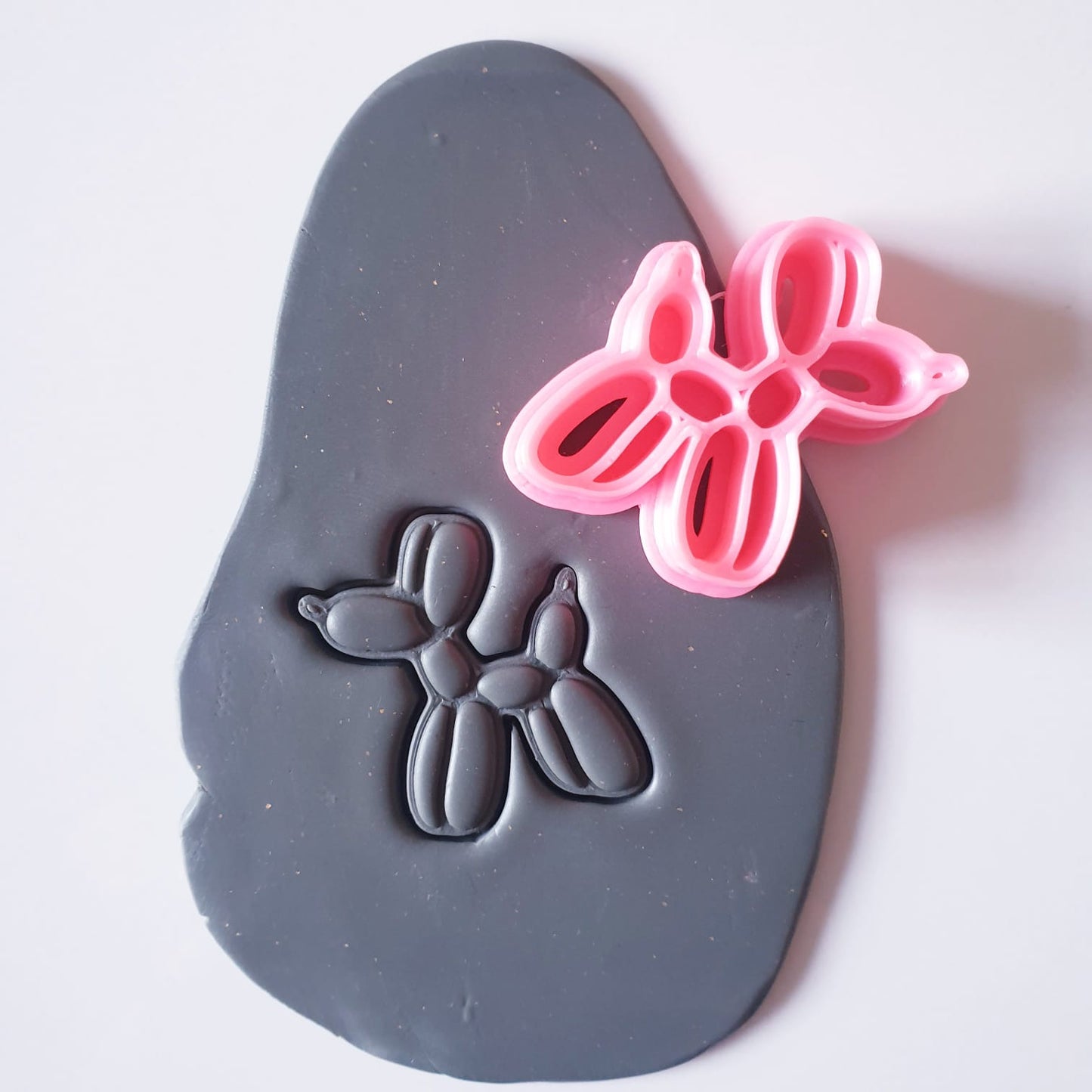 EMBOSSING CUTTER 44 (SET OF 2) - POLYMER CLAY CUTTER - BALOON DOG