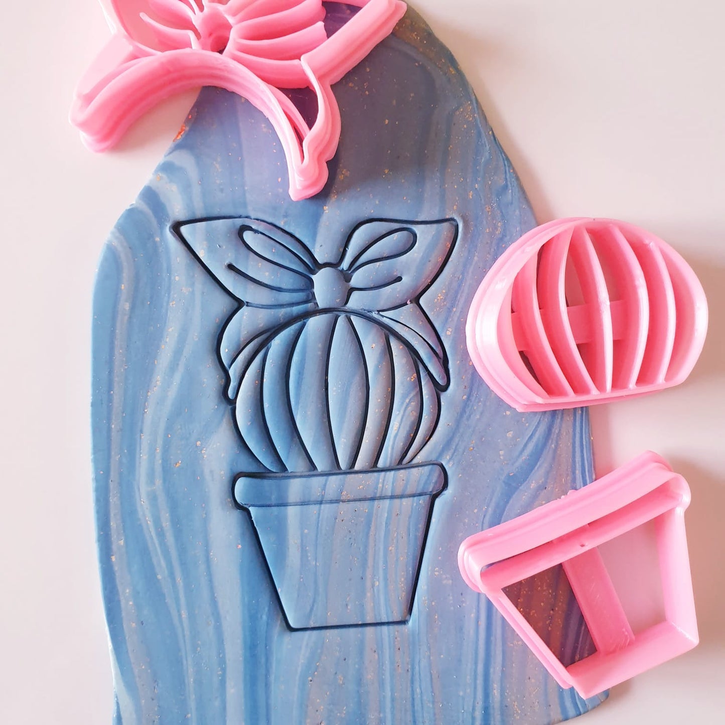 CACTUS POT PLANT MAGNET - POLYMER CLAY CUTTER - HOMEWARE