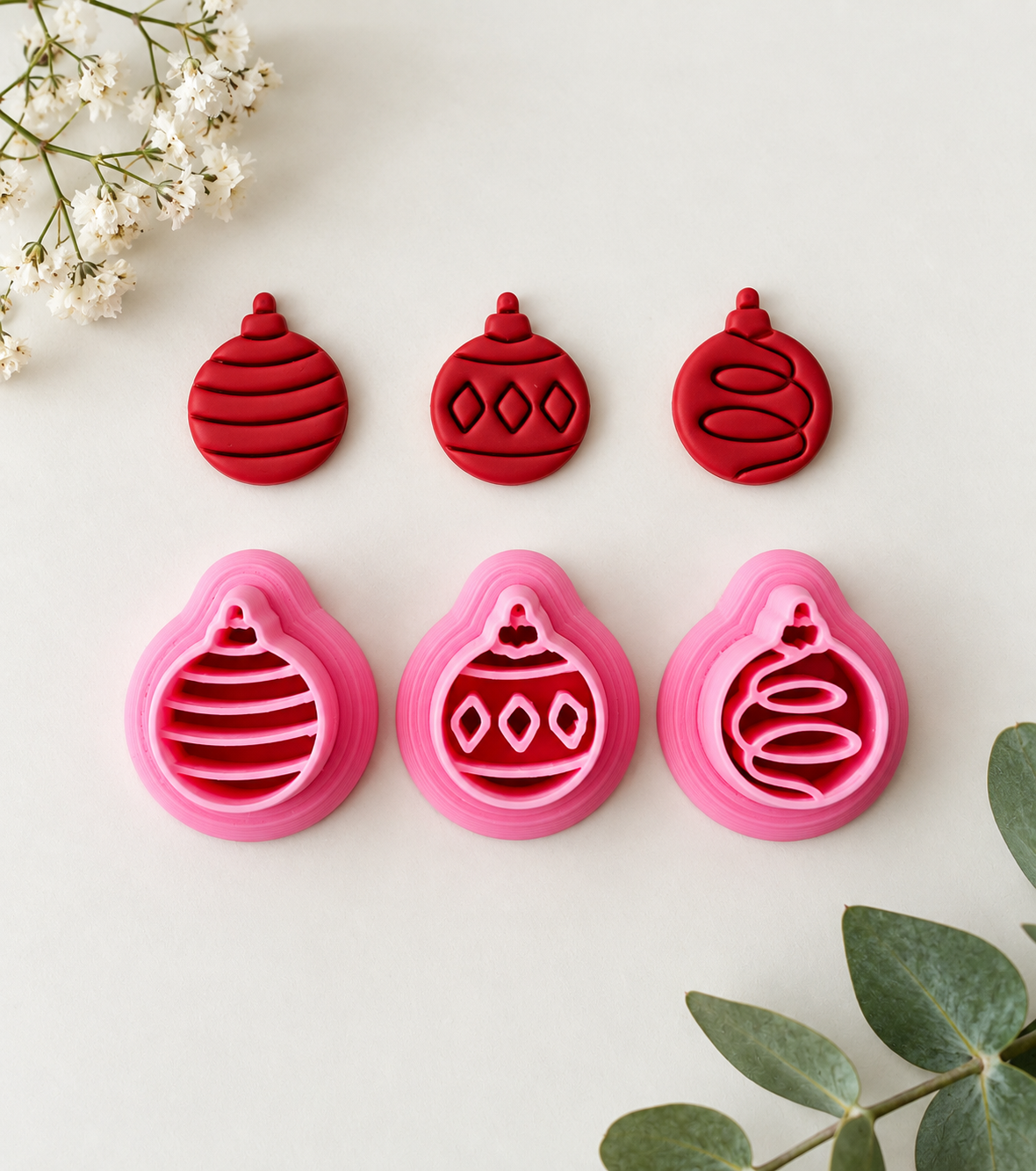 CHRISTMAS GLOBE STUD SET (SET OF 3)