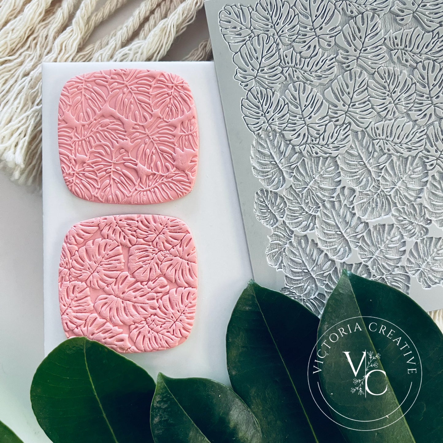 FLEXIBLE TEXTURE MAT 32 - FLORAL COLLECTION - MONSTERA LEAF