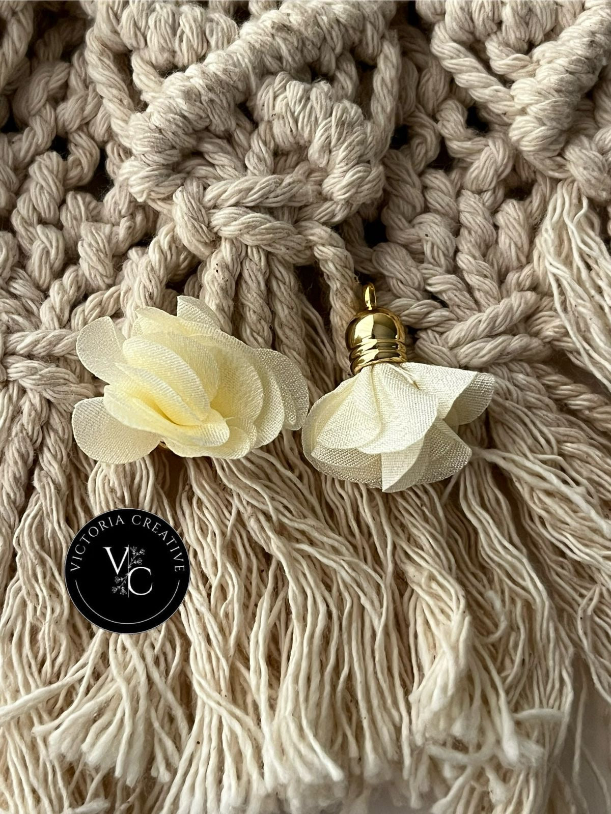 GOLD CAPPED PETAL TASSLES - JEWELLERY FINDINGS - GOLD JEWELLERY FINDINGS