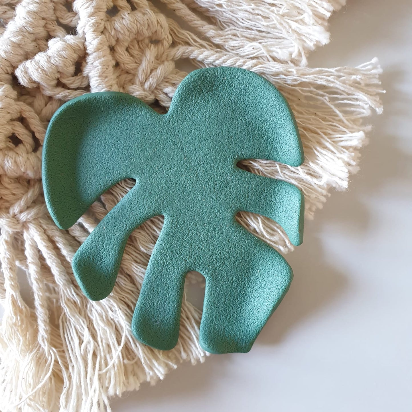 TRINKET/ COASTER POLYMER CLAY CUTTER - MONSTERA LEAF