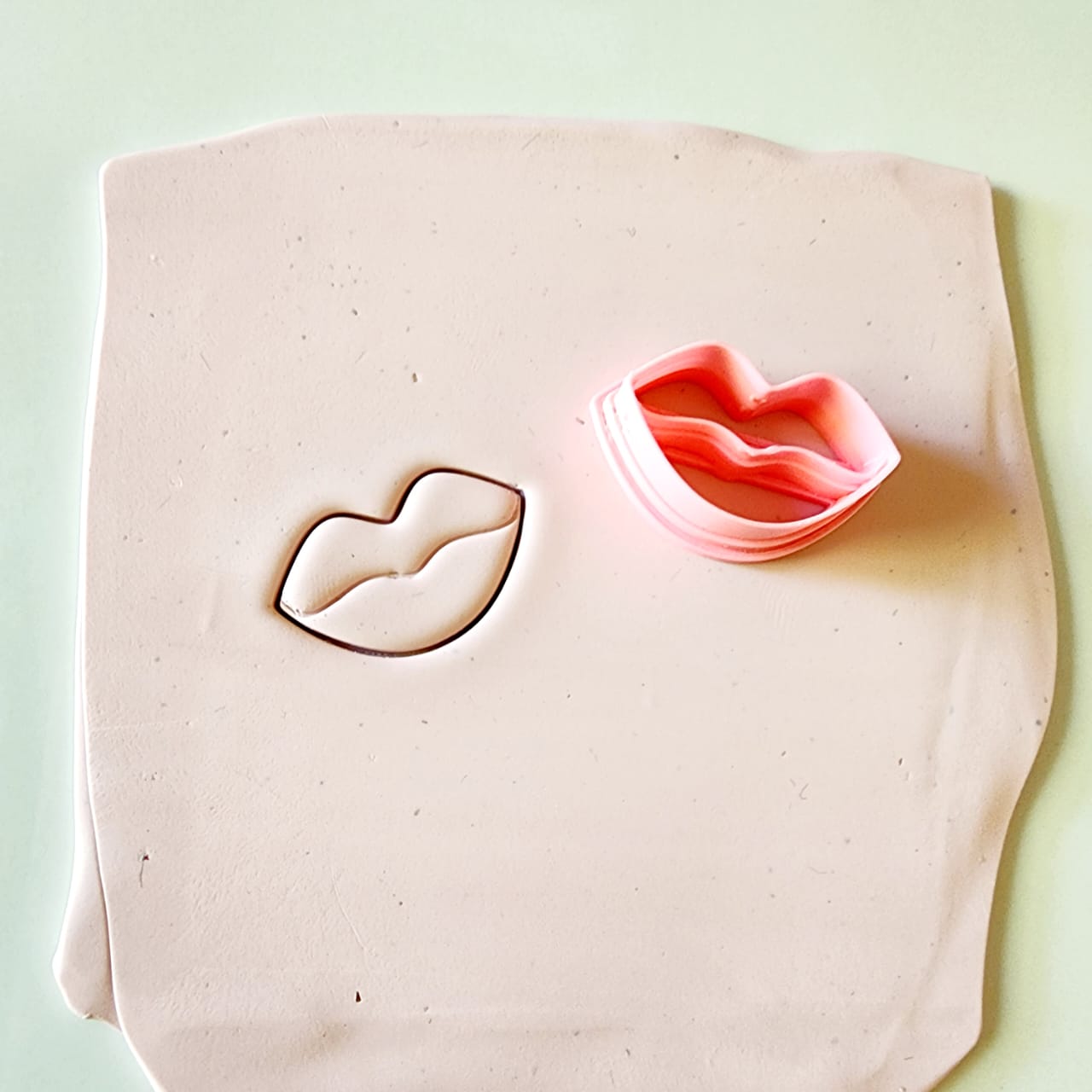Lips Cutter EMBOSSING CUTTER 57 - POLYMER CLAY CUTTER - VALENTINE'S DAY - LIPS ...